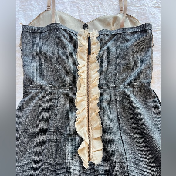 Dolce&Gabbana D&G, Tweed light weight wool shift mini dress. Sz44 - Picture 5 of 10